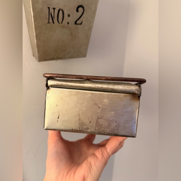 Vintage Galvanized Metal Wall Bins-Set of 3 - Picture 8 of 8